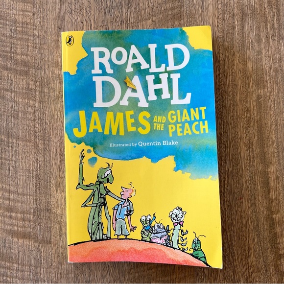 🆕 3/$15 James and the Giant Peach paperback book - Picture 1 of 2